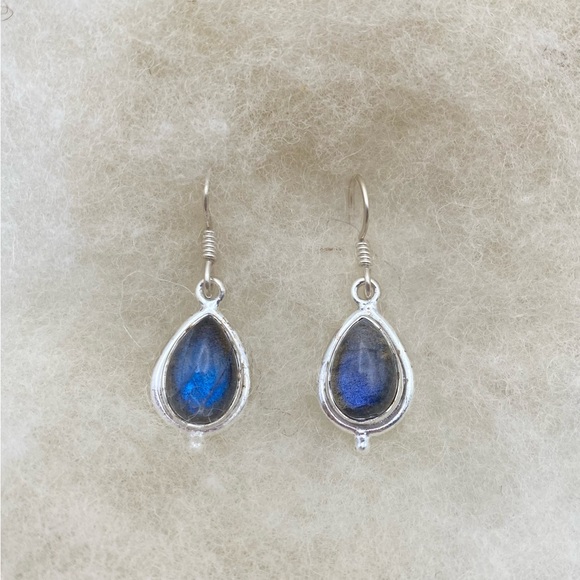 92.6 SterlingSilver earrings either Lapis, Smokey Quartz, Amethyst or Moonstone. - Picture 2 of 4